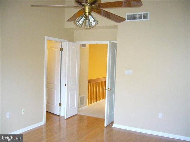 Building Photo - 3402 S Carriage Ct