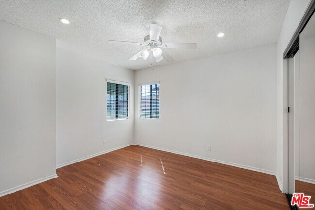 Building Photo - 11882 Ramona Ave