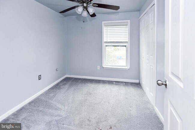 Building Photo - 2725 Red Lion Pl