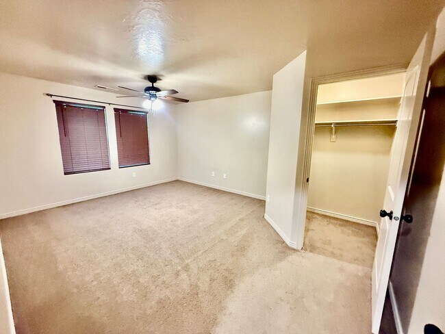 Building Photo - Six-Bedroom Home Includes Casita and RV Parking
