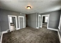 Building Photo - 910 Mulberry St