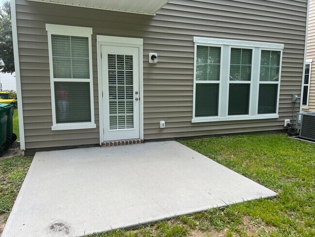 Building Photo - Lovely Home in Palmetto Pointe!-FREE Month Special!