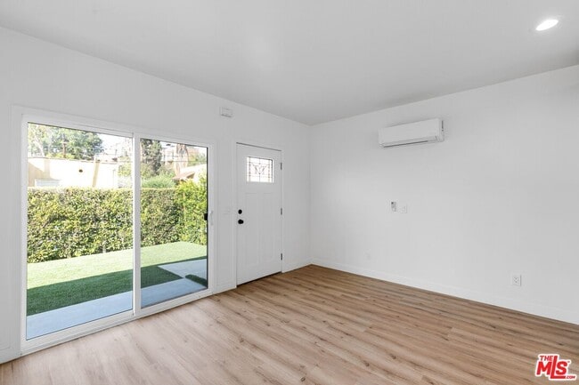 Building Photo - 1622 Morton Ave