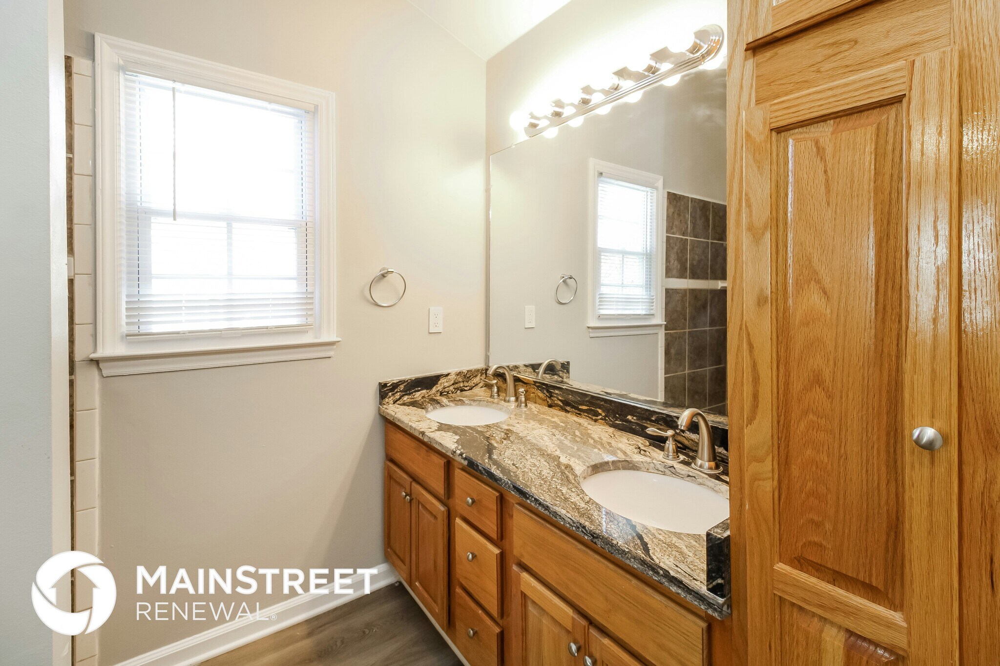 Building Photo - 7081 Avenbury Cir