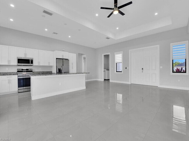 Building Photo - 4210 58th Ave NE