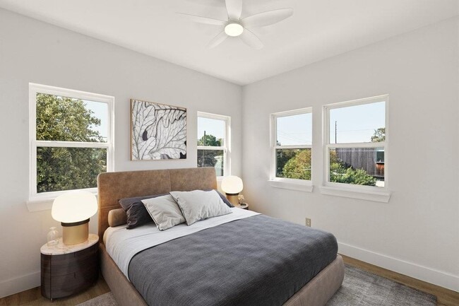 Building Photo - 814 W Mary St