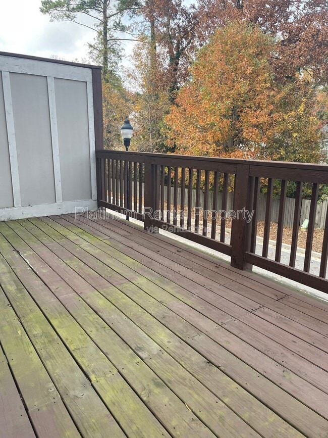 Building Photo - 1236 Stone Castle Cir