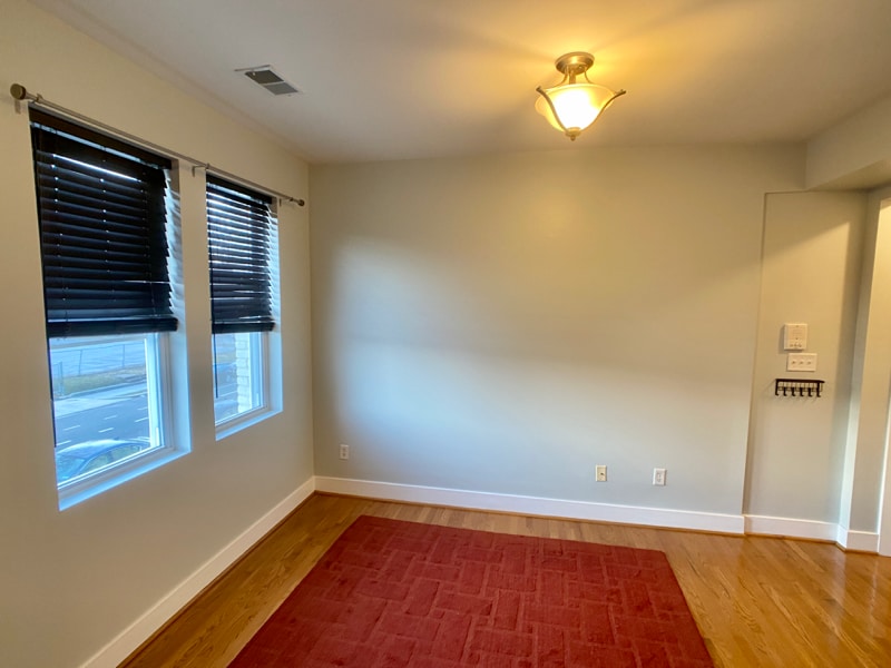 Building Photo - 2 17th St SE