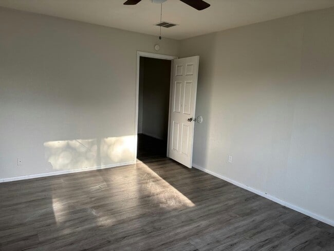 Building Photo - 1061 Beaumont Ave