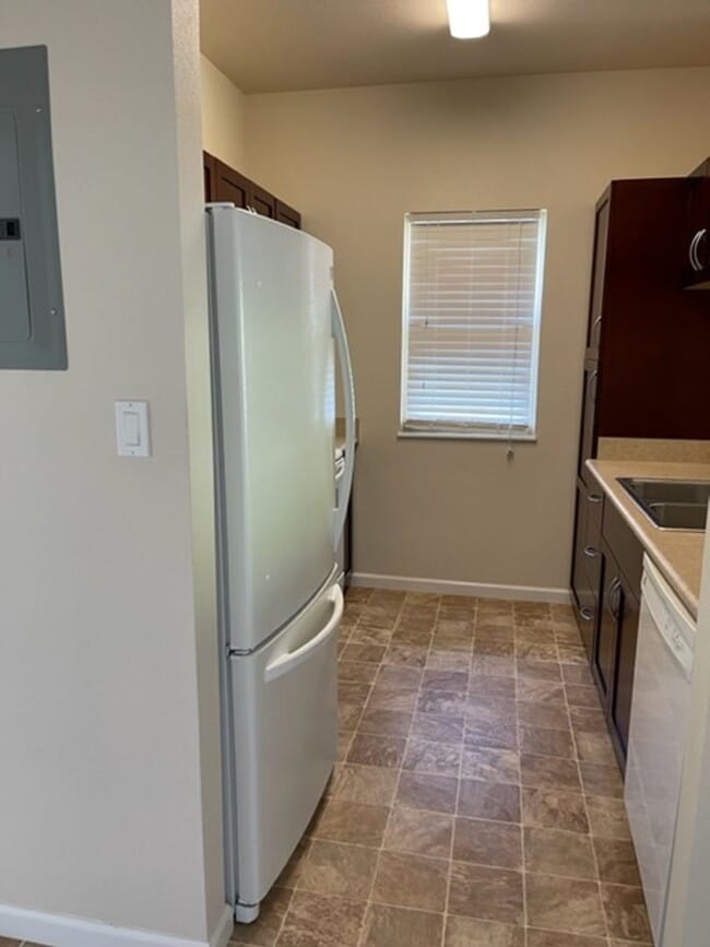 Building Photo - Ground floor apartment in Wailuku