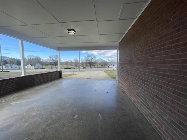 Building Photo - 317 Enola Rd
