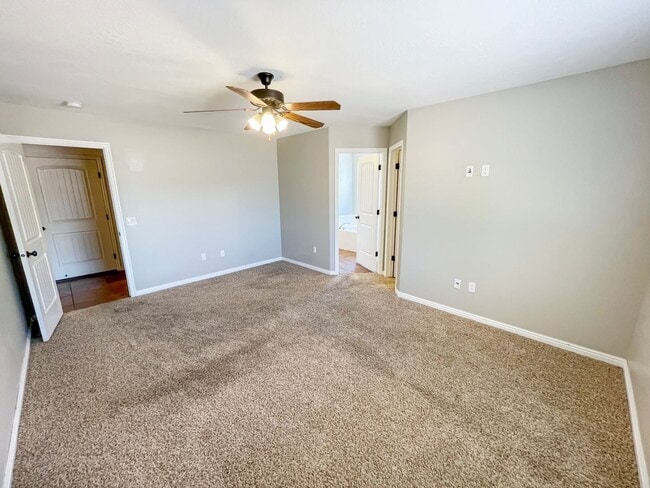 Building Photo - 1228 W 200 N