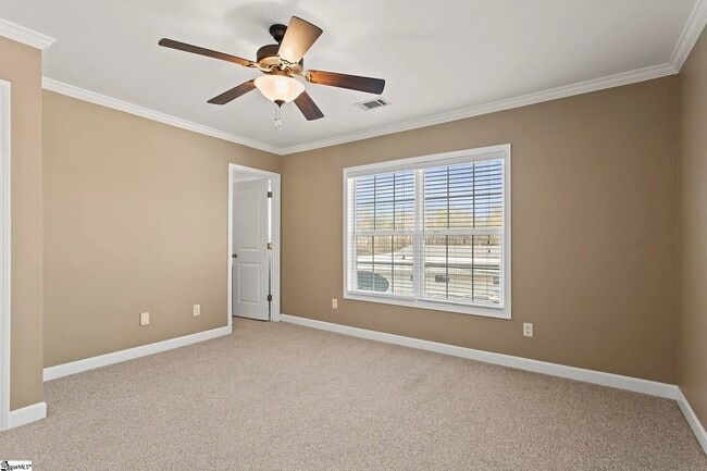 Building Photo - 215 Ashby Dr
