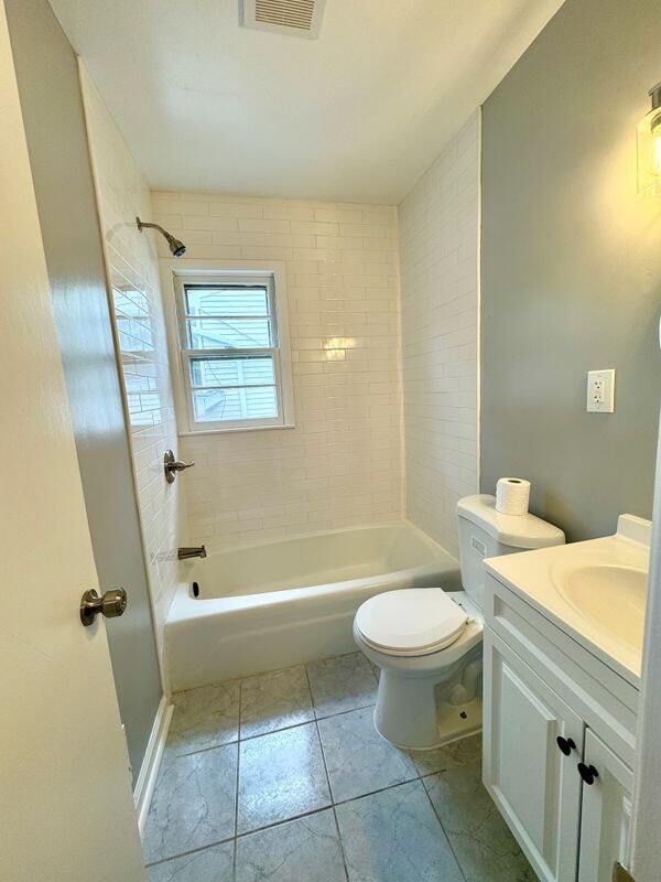 Building Photo - 4917 Manheim Ave