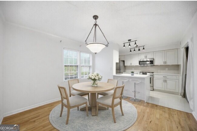 Building Photo - 26 Arpege Way NW