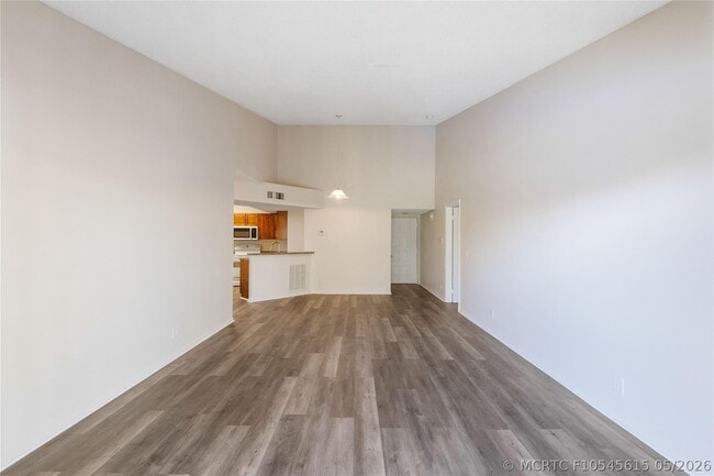 Building Photo - 8801 Wiles Rd