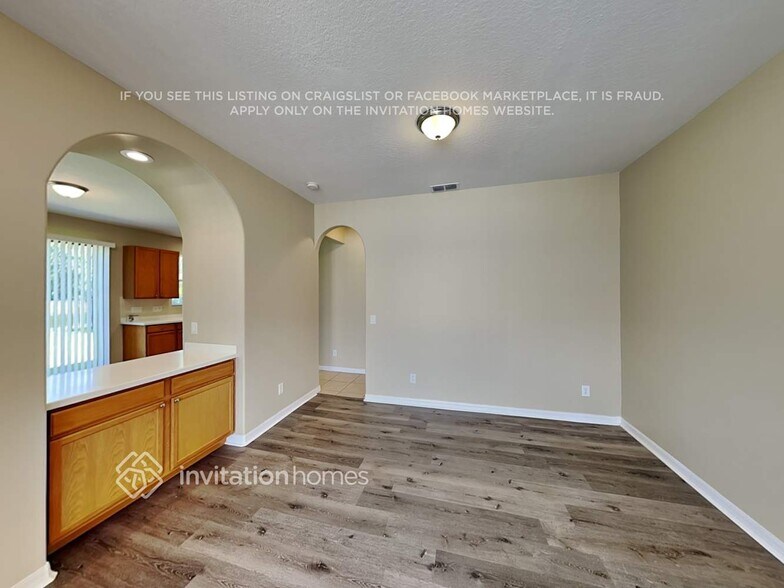 Building Photo - 20351 Chestnut Grove Dr