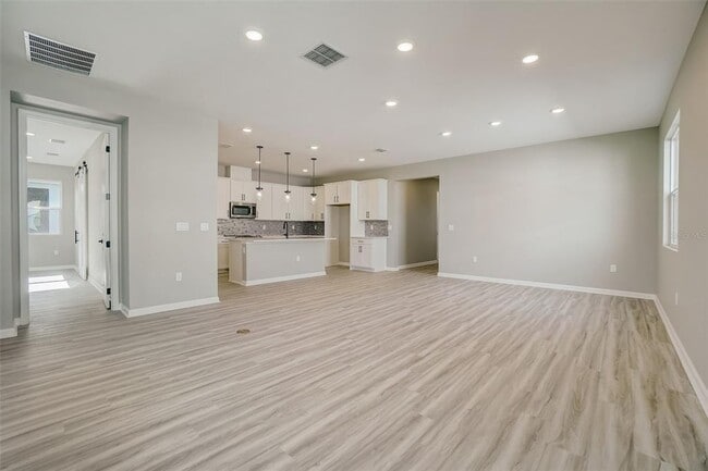 Building Photo - 1016 Griffon Ave