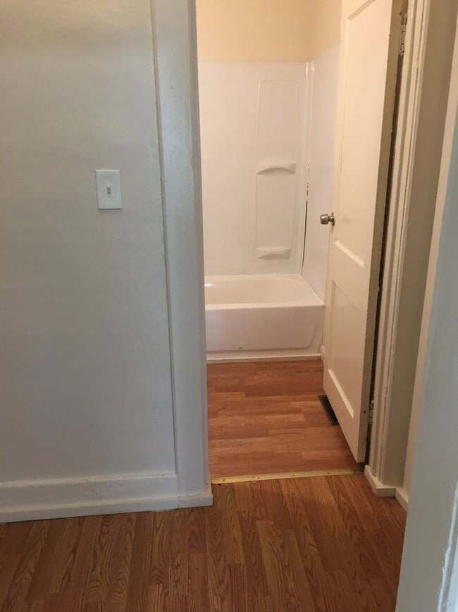 Building Photo - 810-888-7300