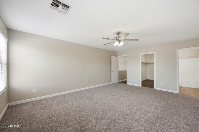 Building Photo - 2851 E Cherry Hills Dr