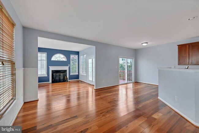 Building Photo - 42704 Sandman Terrace