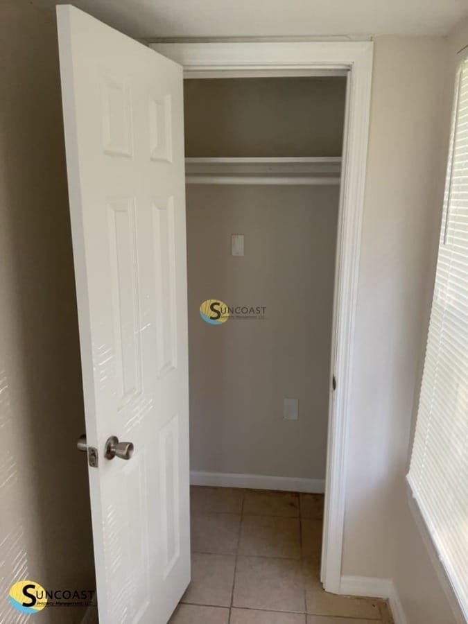 Building Photo - 3721 Colebrooke Dr