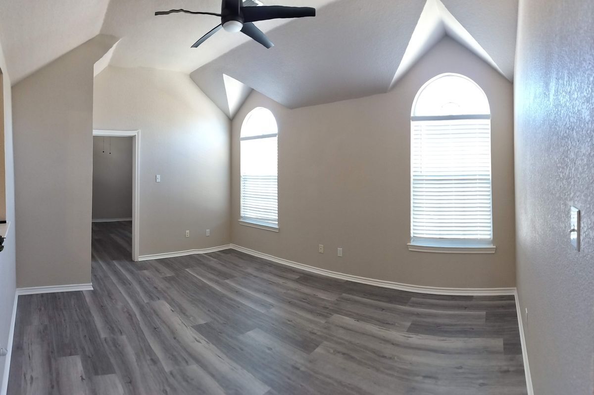 Building Photo - 8001 Case Dr