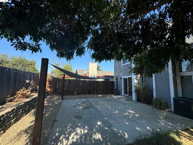 Building Photo - 239 Almondtree Ln