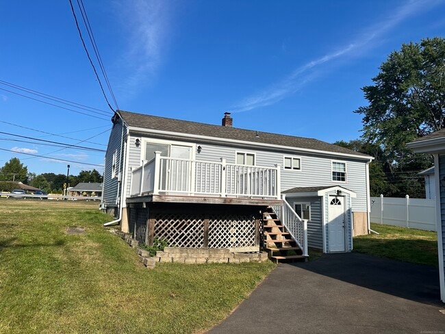 Building Photo - 484 Meriden Ave