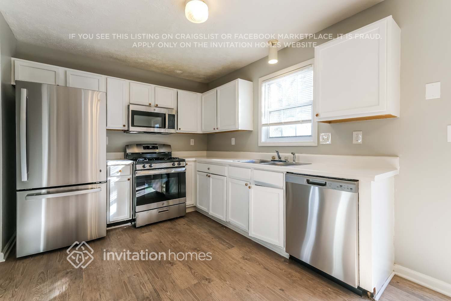 Building Photo - 2314 Kissing Tree Ln SE