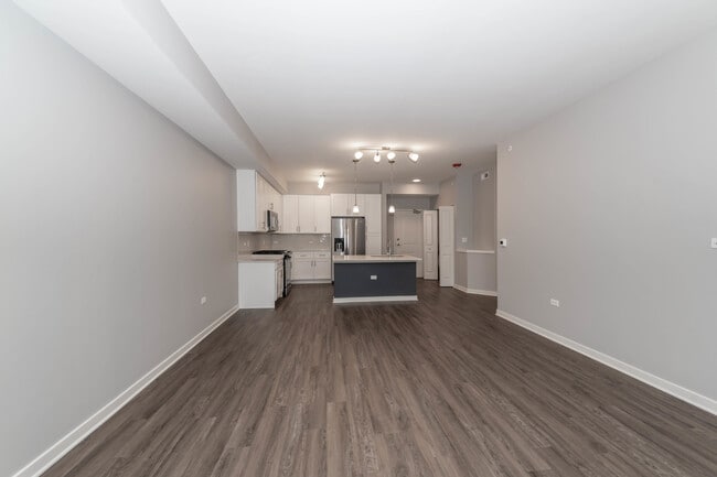 Building Photo - 21599 W Field Ct