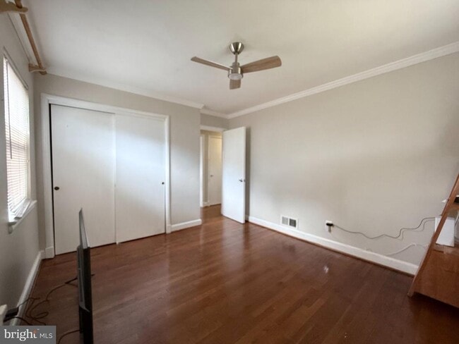 Building Photo - 9709 Saxony Rd