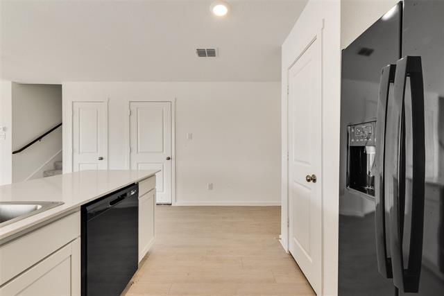 Building Photo - 1032 Sugarberry St