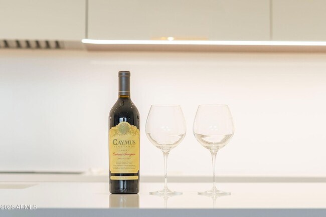 Building Photo - 6587 N Palmeraie Blvd