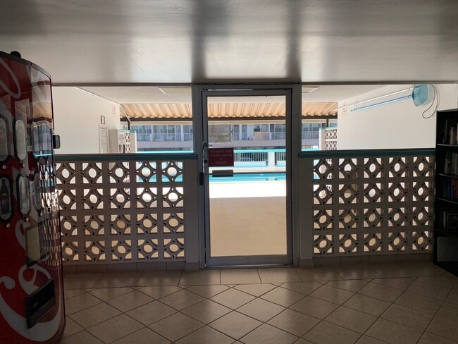 Building Photo - Kapiolani Terrace #706- Super convenient location!!! with ASSIGNED PARKING STALL!!