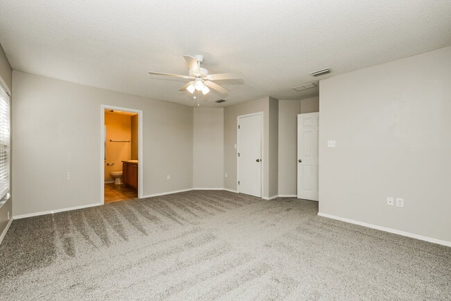 Building Photo - 11022 4th Ave E