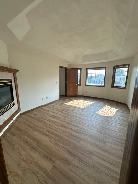 Building Photo - N511 Willowcrest Ct