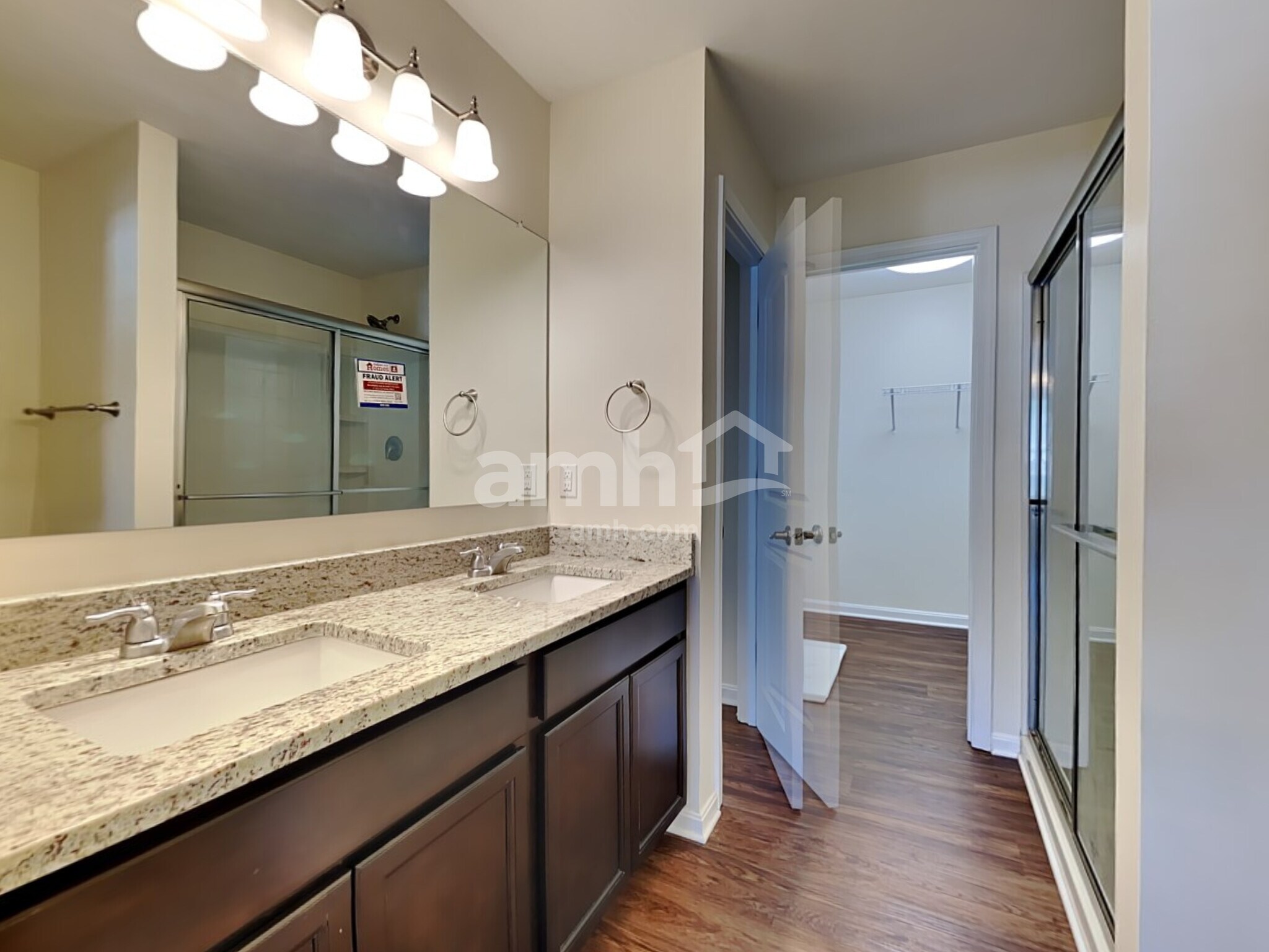 Building Photo - 4828 Jessica Suzanne Dr