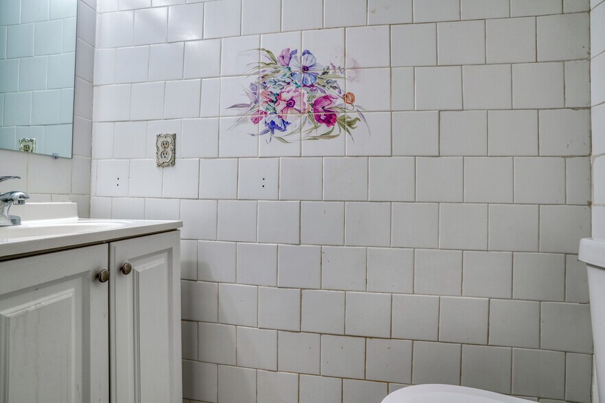 Building Photo - 6533 Woodgreen Cir