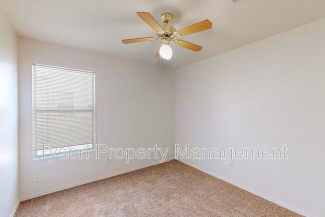 Building Photo - 7315 Quartzite Ave NW
