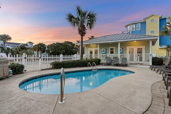 Building Photo - 2809 Scenic Hwy 98