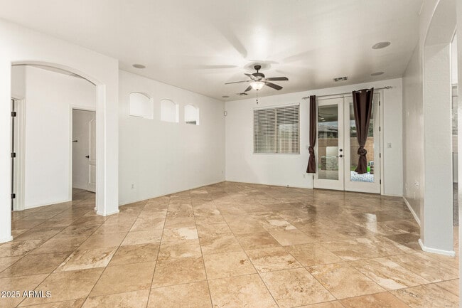 Building Photo - 9228 W Black Hill Rd