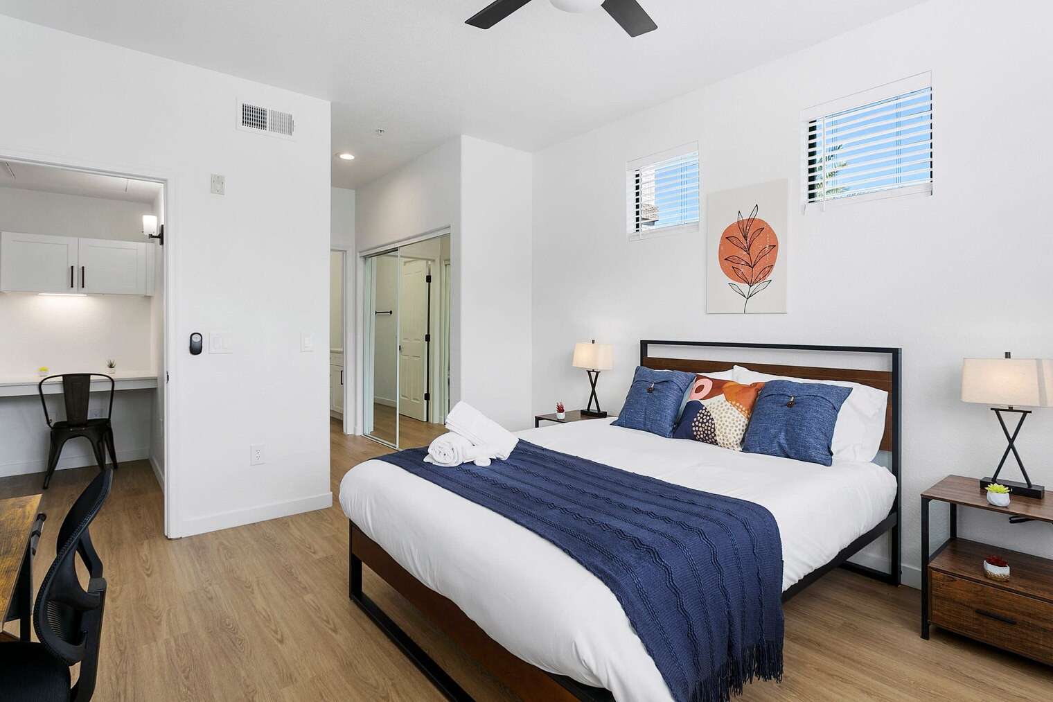 Building Photo - 9450 W Cabela Dr