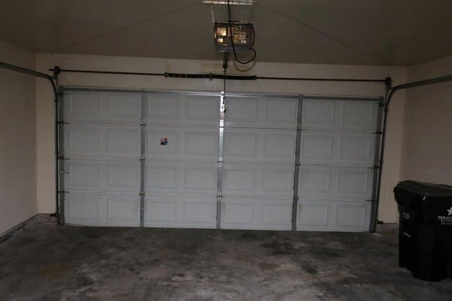 Building Photo - 22502 Braken Manor Ln