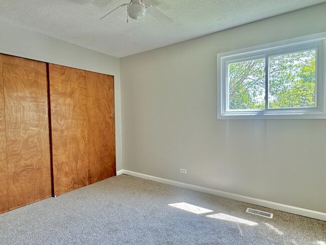 Building Photo - 3302 Acorn Ct