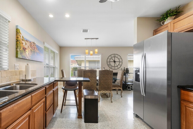 Building Photo - 2757 NE 29th Ave