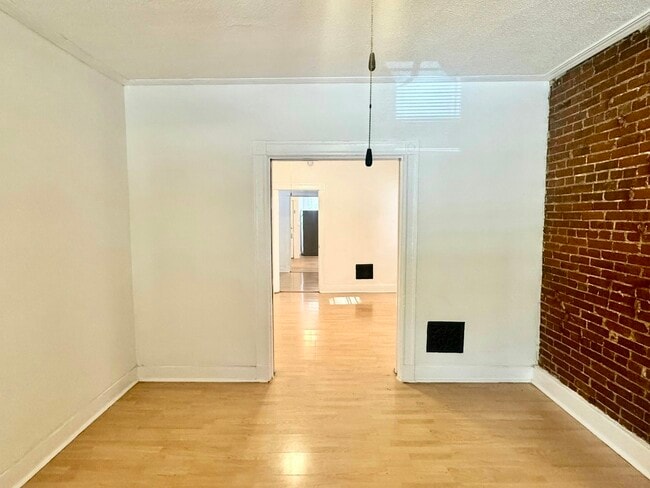 Building Photo - 4216-4218 Arsenal Street, Unit 4218