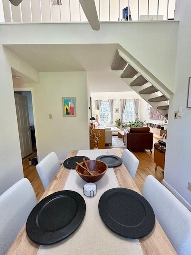 Building Photo - 3640 39th Street NW #E527