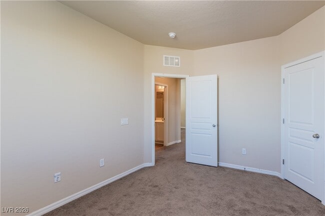 Building Photo - 10279 Mopan Rd