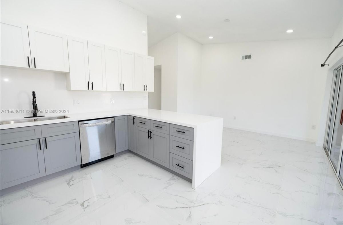 Building Photo - 13541 SW 182nd St